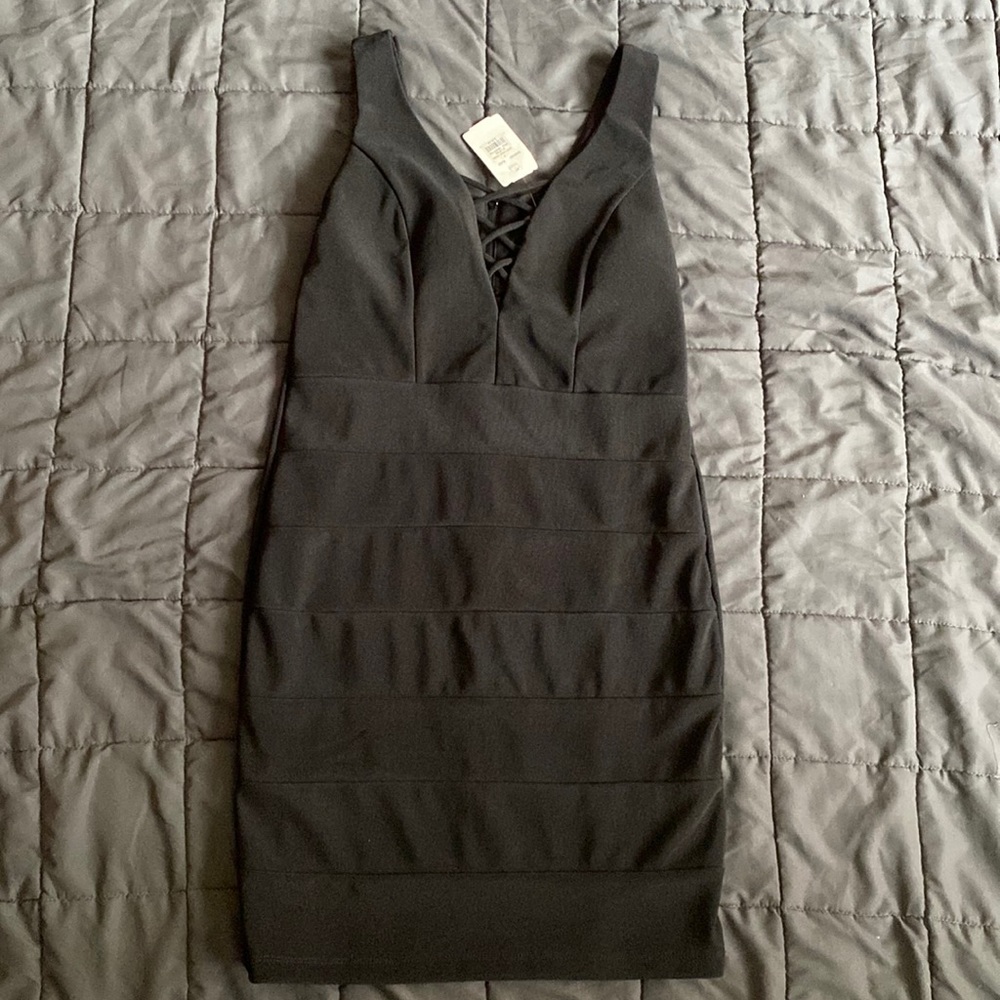 Little black dress - NWT - never worn excellent condition size 7